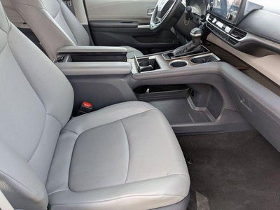 2024 Toyota SIENNA XLE AWD XLE 7 Passenger
