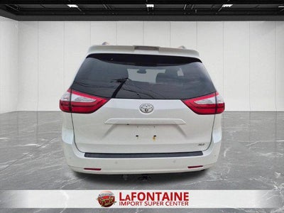 2019 Toyota Sienna XLE 8 Passenger