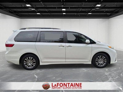 2019 Toyota Sienna XLE 8 Passenger