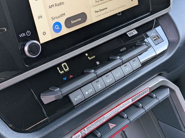 2025 Toyota TUNDRA 4X4 SR5