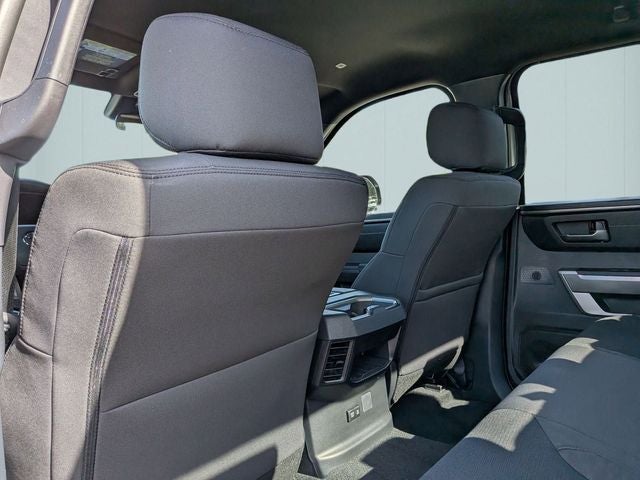 2025 Toyota TUNDRA 4X4 SR5