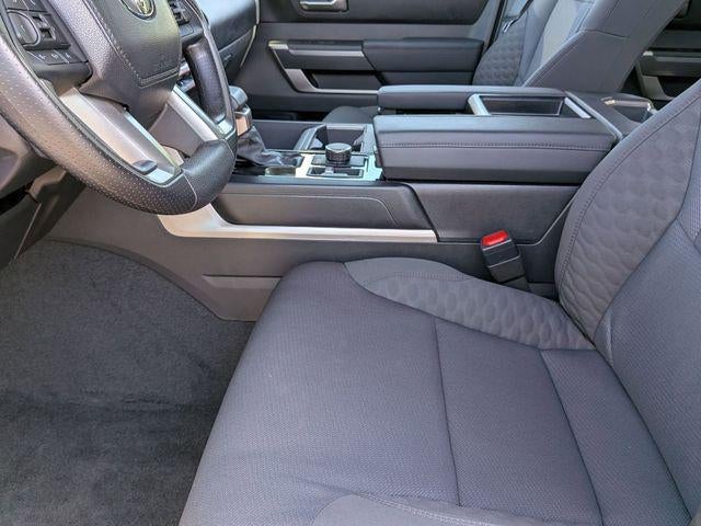 2025 Toyota TUNDRA 4X4 SR5