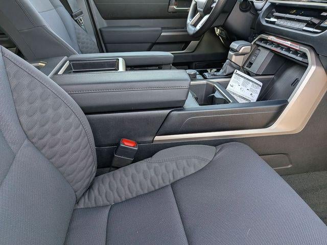 2025 Toyota TUNDRA 4X4 SR5