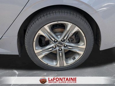 2022 Kia K5 EX