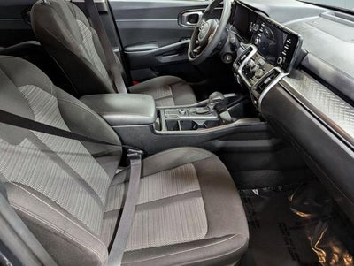2022 Kia Sorento LX