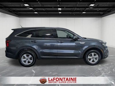 2022 Kia Sorento LX