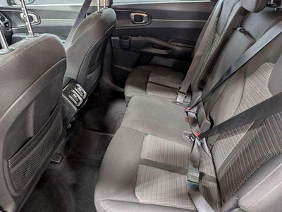 2022 Kia Sorento LX