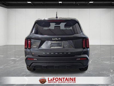 2022 Kia Sorento LX