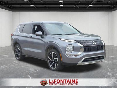 2022 Mitsubishi Outlander SE