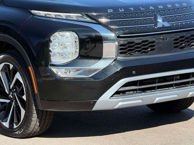 2024 Mitsubishi Outlander SE Black Edition