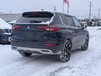 2024 Mitsubishi Outlander SE