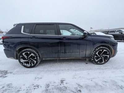 2024 Mitsubishi Outlander SE