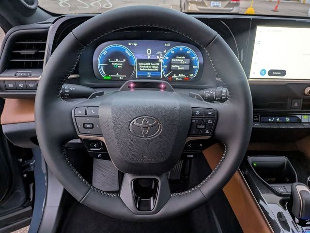 2025 Toyota Toyota Crown Signia Limited