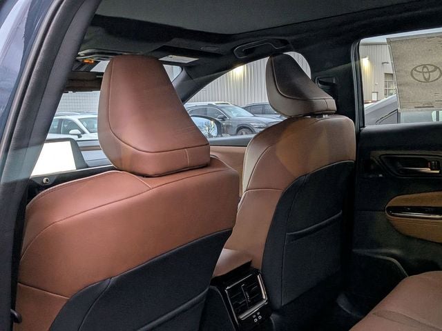 2025 Toyota Toyota Crown Signia Limited