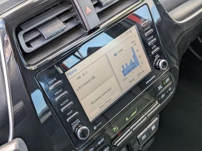 2022 Toyota PRIUS XLE AWD e