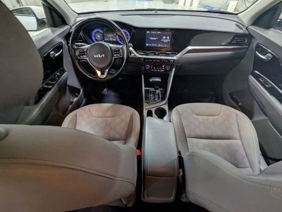 2022 Kia Niro LXS
