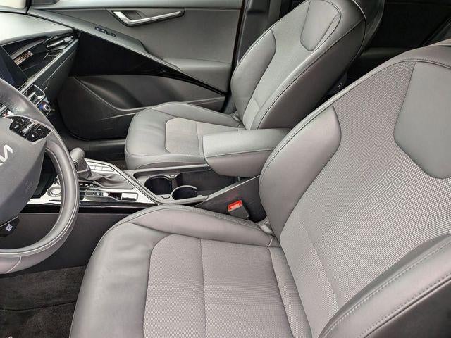 2024 Kia Niro EX