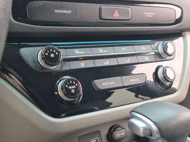 2020 Kia Sedona LX