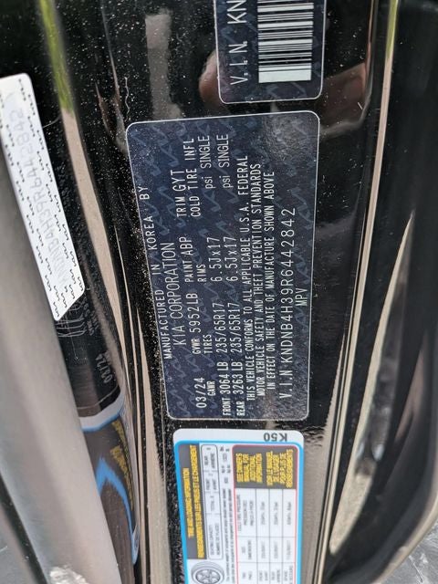 2024 Kia Carnival LX