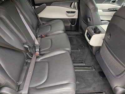 2024 Kia Carnival LX