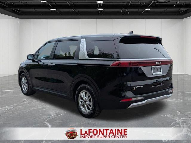 2024 Kia Carnival LX