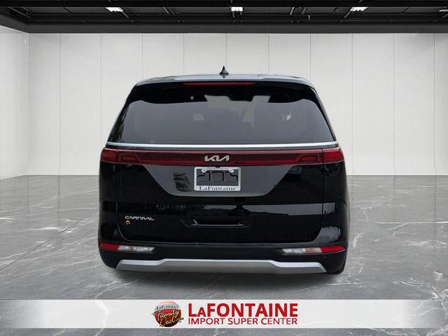 2024 Kia Carnival LX