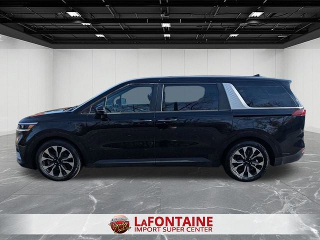 2022 Kia Carnival EX