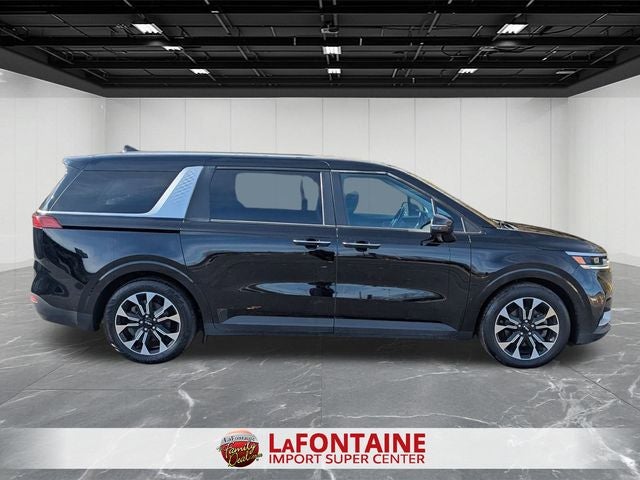 2022 Kia Carnival EX