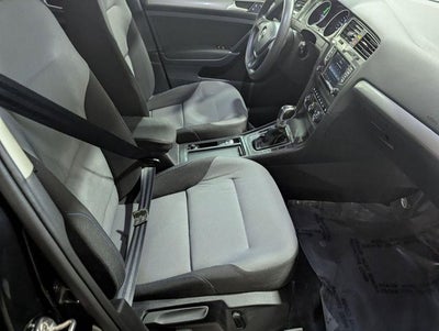 2016 Volkswagen e-Golf SE