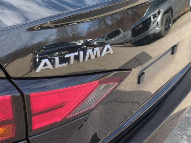 2025 Nissan Altima SR FWD