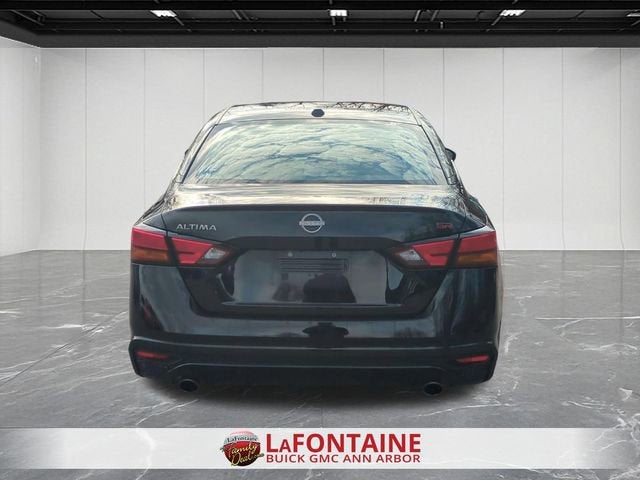 2025 Nissan Altima SR FWD