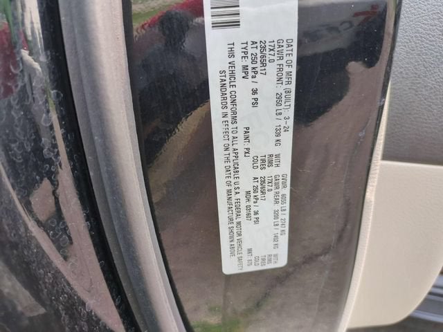 2024 Chrysler Pacifica Touring L