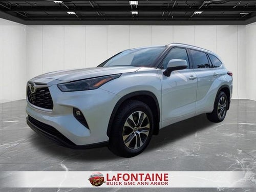 2022 Toyota Highlander XLE