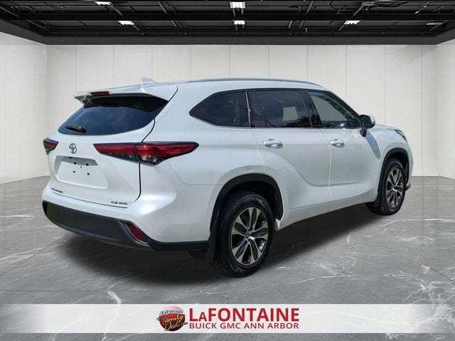 2022 Toyota Highlander XLE