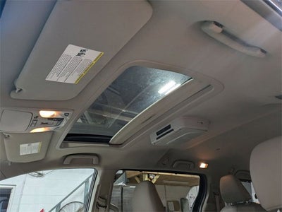 2013 Toyota Sienna XLE V6 8 Passenger