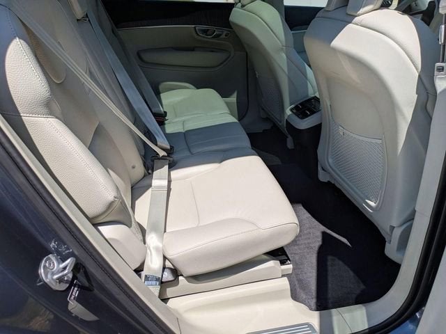 2024 Volvo XC90 B5 Plus Bright Theme