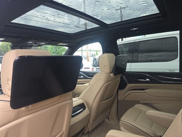 2024 Cadillac Escalade ESV Premium Luxury