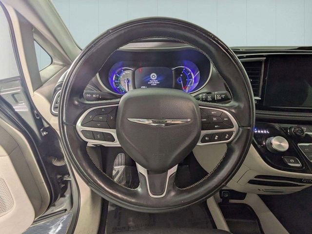 2022 Chrysler Pacifica Hybrid Touring L