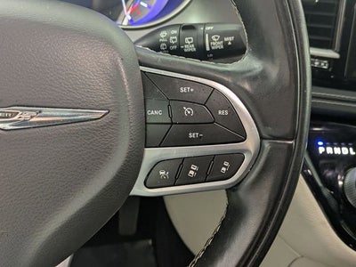 2022 Chrysler Pacifica Hybrid Touring L