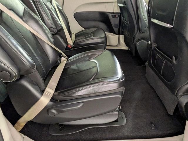 2022 Chrysler Pacifica Hybrid Touring L