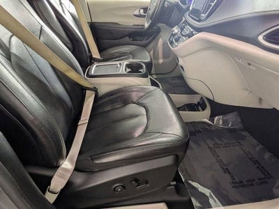 2022 Chrysler Pacifica Hybrid Touring L