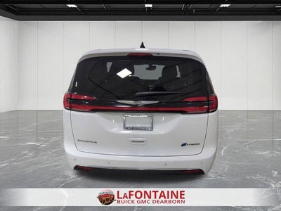 2024 Chrysler Pacifica Hybrid Select