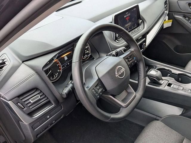 2025 Nissan Rogue SV FWD