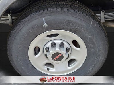 2024 GMC Savana Cutaway 3500 1WT