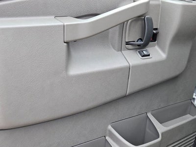 2024 GMC Savana Cutaway 3500 1WT