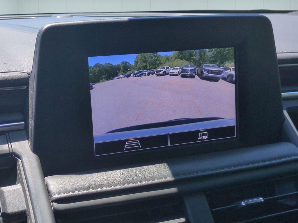 2023 Chevrolet Suburban LS