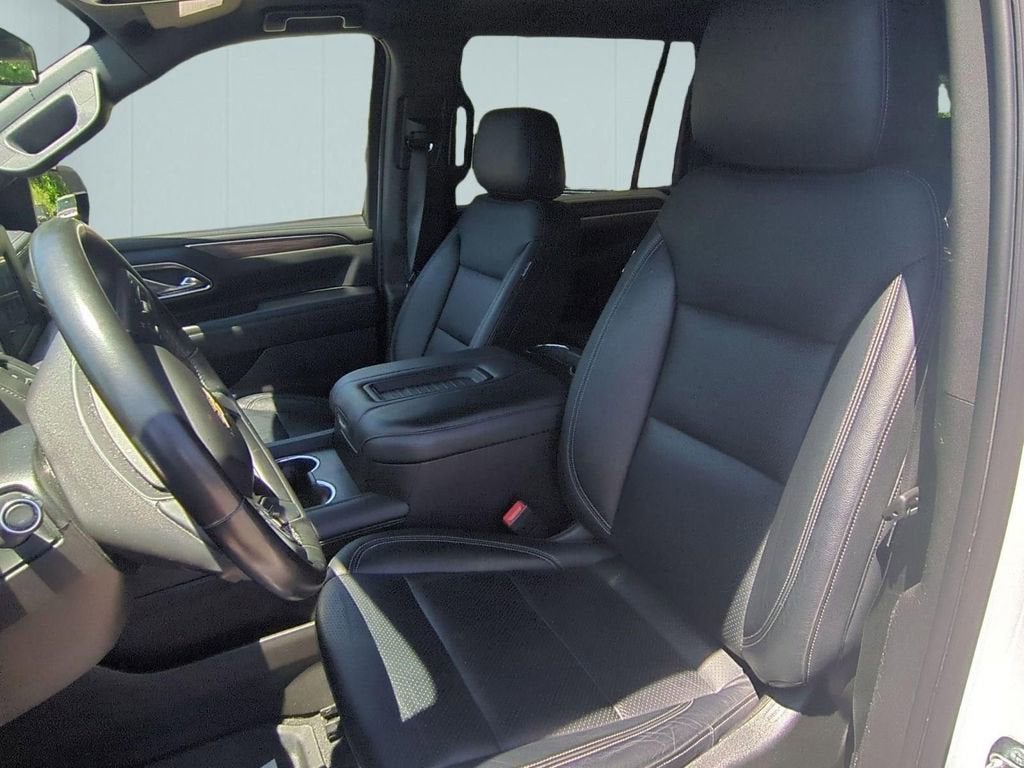 2023 Chevrolet Suburban LS