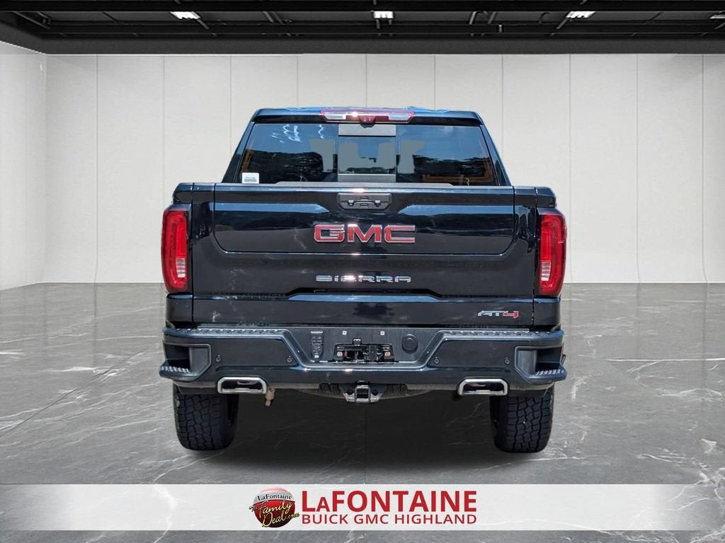 2023 GMC Sierra 1500 AT4