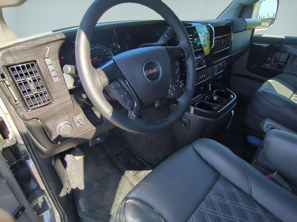 2025 GMC Savana Cargo 2500 Work Van