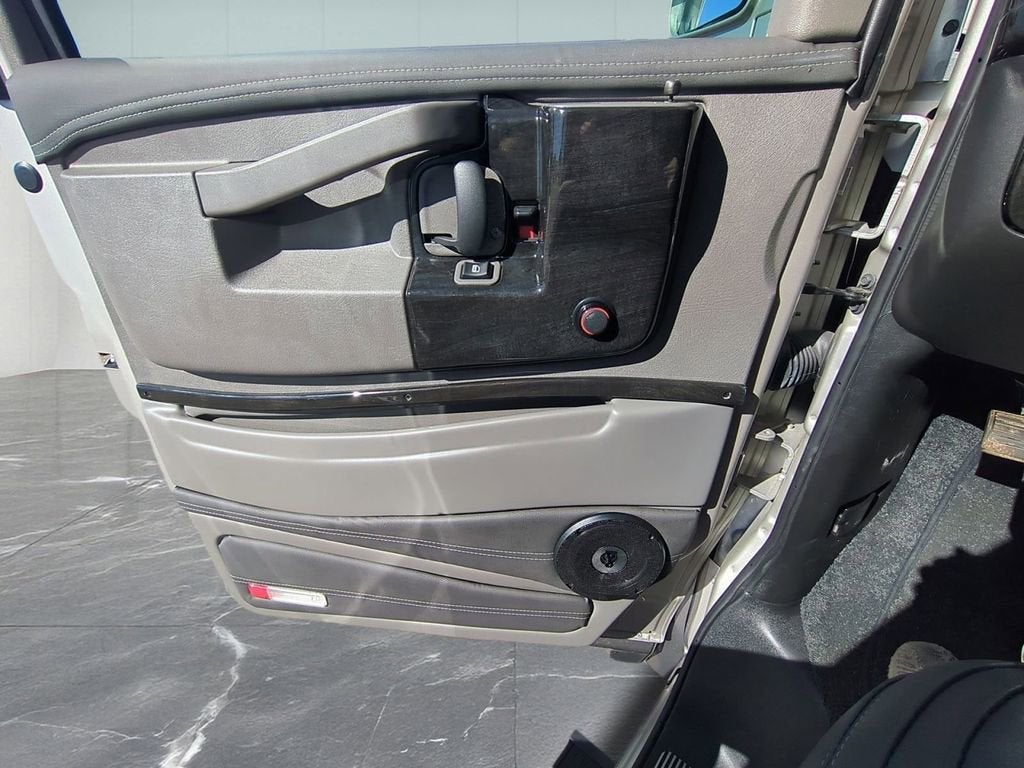 2025 GMC Savana Cargo 2500 Work Van